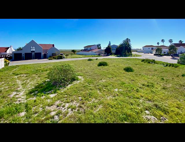 647M² VACANT LAND FOR SALE IN PORT OWEN